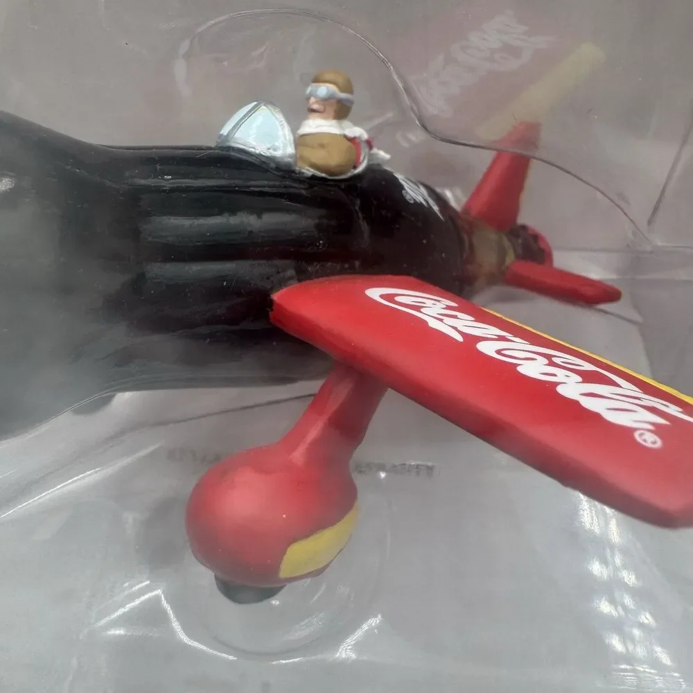 Coca-Cola Airplane Mini-Clock 1999 Black Red Silver Pilot Figure CCM05